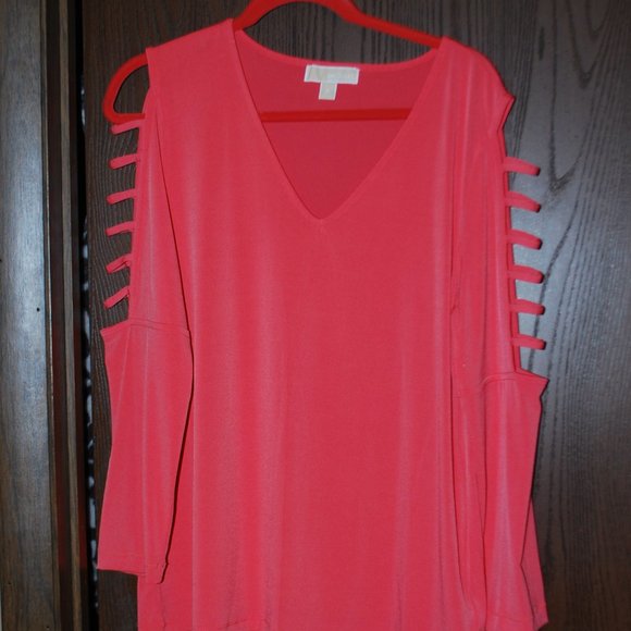Michael Kors Coral V-neck Top w/Ladderback Sleeves - XL - Picture 5 of 13